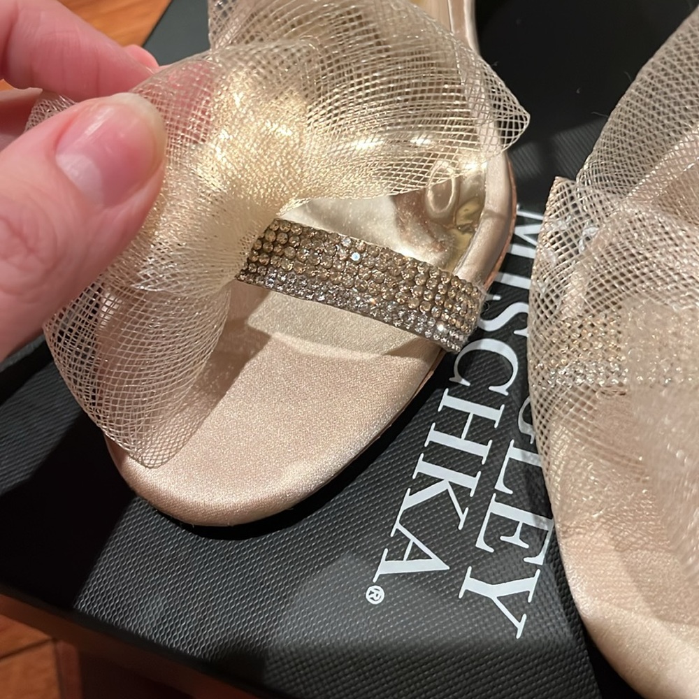 Badgley Mischka Janie nude heels, size 8 - Picture 4 of 6